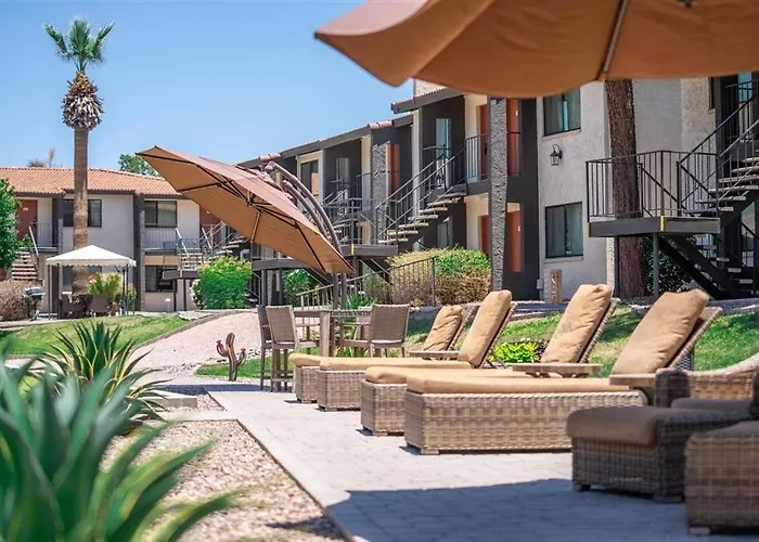 205 Fully Furnished 1br Suite-prime Location Apartament Scottsdale