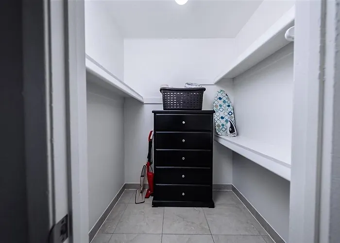 Apartament 205 Fully Furnished 1br Suite-prime Location Scottsdale