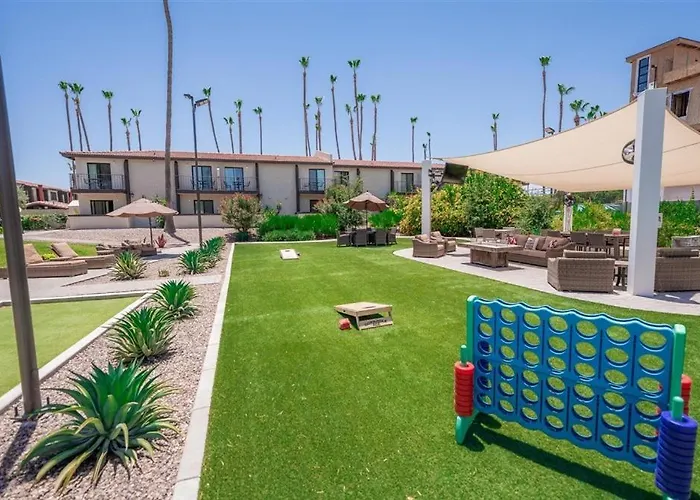 205 Fully Furnished 1br Suite-prime Location *